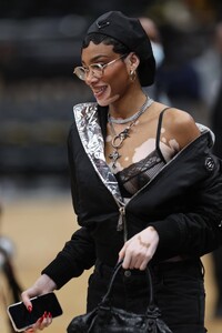 Winnie-Harlow---Seen-at-Washington-Wizards-game-in-Capital-One-Arena-Washington-15.jpg