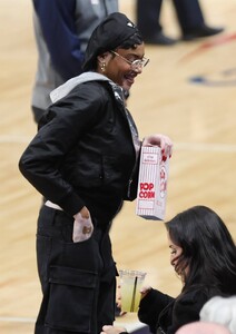 Winnie-Harlow---Seen-at-Washington-Wizards-game-in-Capital-One-Arena-Washington-18.jpg