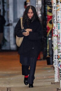 Zoe-Kravitz---Leaving-Taylor-Swifts-birthday-party-at-The-Box-in-New-York-07.jpg