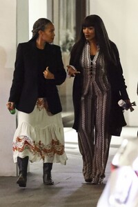 angela-bassett-and-mara-brock-akil-out-in-beverly-hills-12-05-2023-0.jpg