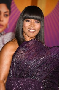 angela-bassett-at-the-color-purple-premiere-in-los-angeles-12-06-2023-2.jpg