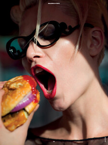 antidote-ss13-aline-weber_(2).thumb.jpg.c5bf9f1b0a84c6cf2152991b7b7de00e.jpg