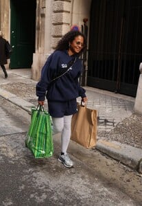 christina-milian-out-with-large-shopping-bags-in-paris-10-24-2023-0.jpg