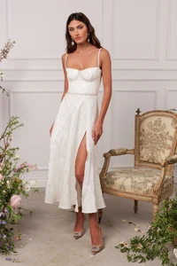 cora-whitebaroque-4b.thumb.webp.d545a89c7e05e4060d5088a05f8ee152.webp