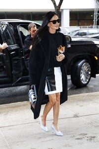demi-moore-out-in-new-york-01-23-2024-4.jpg