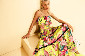 df65332f-51-gina-gorgeous-spring-2023.thumb.jpg.a944136d6cd4ec262782b8243b53ccab.jpg