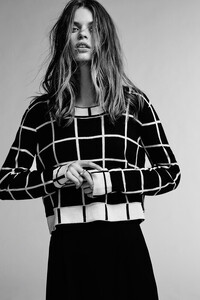 erika_labanauskaite_bcbg_03.thumb.jpg.9835f015d44b81691c64bf52859aac40.jpg