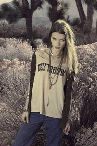 erika_labanauskaite_daydreamer_03.thumb.jpg.e6621e3dd03d79f6ccaa2abe285cd725.jpg