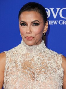 eva-longoria-at-2024-palm-springs-international-film-festival-film-awards-01-04-2024-2.jpg