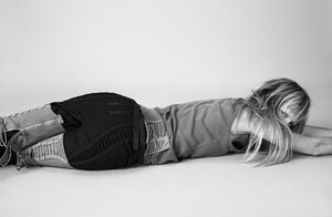 heroinemag07.thumb.jpg.2b6f4a17a4c5b811024dde696ec5143c.jpg