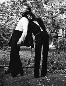 i-d-fall-2014_by-emma-summerton_(4).thumb.jpeg.9007a21ce6232a2d4ab1d5518f29d2ab.jpeg