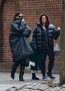 irina-shayk-winter-street-style-new-york-01-12-2024-4.jpg