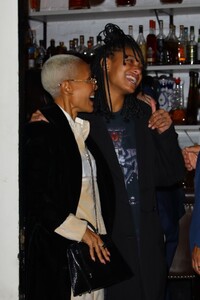 jada-pinkett-and-willow-smith-leaves-il-mulino-prime-in-new-york-10-17-2023-8.jpg