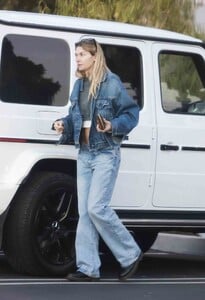 jessica-hart-in-double-denim-out-shopping-in-los-feliz-01-05-2024-1.jpg