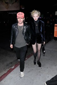 julia-garner-arrives-at-chateau-marmont-in-hollywood-01-13-2024-1.jpg