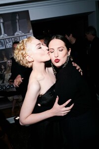 julia-garner-w-magazine-best-performance-party-in-los-angeles-01-05-2024-3.jpg