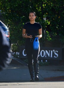 karrueche-tran-leaving-cecconi-s-in-west-hollywood-11-13-2023-3.jpg