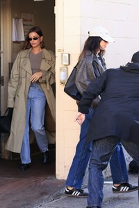 kendall-jenner-and-hailey-rhode-bieber-departing-nate-n-al-s-in-beverly-hills-01-21-2024-2.jpg