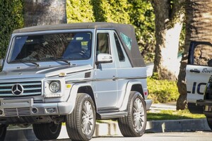 kendall-jenner-and-hailey-rhode-bieber-get-pulled-over-by-the-police-in-beverly-hills-01-09-2024-0.jpg