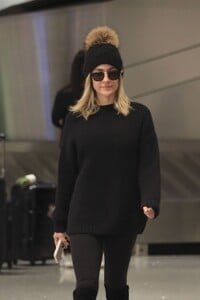 kristin-cavallari-at-lax-in-los-angeles-01-17-2024-4.jpg