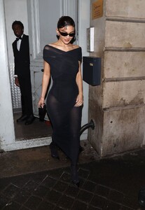 kylie-jenner-01-24-2024-3.jpg