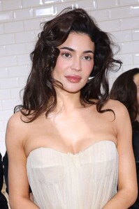 kylie-jenner-at-the-jean-paul-gaultier-haute-couture-show-in-paris-01-24-2024-7.jpg