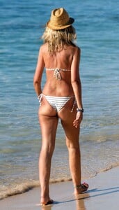 lady-victoria-hervey-in-bikini-at-a-new-year-s-eve-in-barbados-12-31-2023-2.jpg