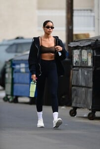 laura-harrier-leaves-a-gym-in-los-angeles-11-13-2023-0.jpg