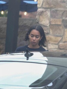 laura-harrier-out-shopping-in-los-feliz-01-02-2024-4.jpg