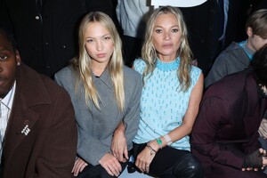 lila-moss-and-kate-moss-dior-fashion-show-in-paris-01-19-2024-2.jpg