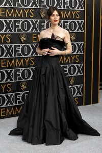 lizzy-caplan-at-75th-primetime-emmy-awards-in-los-angeles-01-15-2024-3.jpg