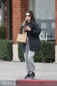 lucy-hale-last-minute-christmas-shopping-in-west-hollywood-12-23-2023-5.jpg