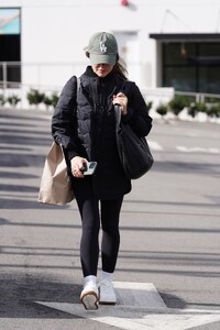 lucy-hale-street-style-studio-city-12-22-2023-0.jpg