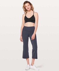 lululemon-awakening-bra-black-0001-228584.jpg