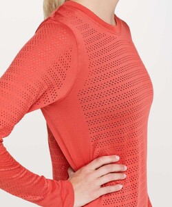 lululemon-breeze-by-long-sleeve-squad-aries-aries-034319-240458.jpg