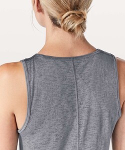 lululemon-breeze-through-twist-tank-nebula-032688-235705.jpg