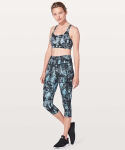 lululemon-energy-bra-eternal-wave-starlight-black-033498-232576.jpg