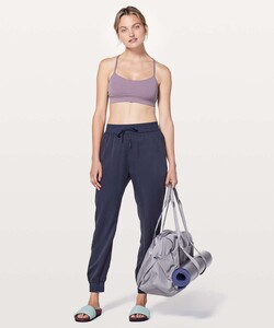 lululemon-flow-y-bra-nulu-smoked-mulberry-033137-235349.jpg