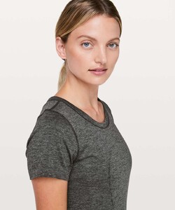 lululemon-swiftly-tech-short-sleeve-breeze-relaxed-fit-black-anchor-031334-239610.jpg