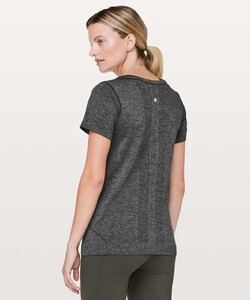 lululemon-swiftly-tech-short-sleeve-breeze-relaxed-fit-black-anchor-031334-239613.jpg