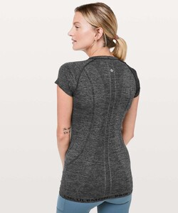 lululemon-swiftly-tech-short-sleeve-crew-20y-collection-black-anchor-031334-240693.jpg