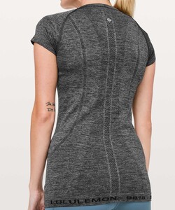 lululemon-swiftly-tech-short-sleeve-crew-20y-collection-black-anchor-031334-240695.jpg