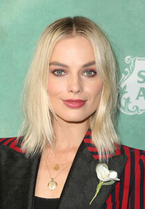 margot_283029~7.jpg