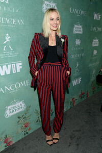 margot_28629~9.jpg