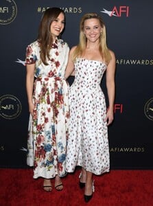 natalie-portman-and-reese-witherspoon-at-afi-awards-luncheon-in-los-angeles-01-12-2024-4.jpg