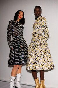 paris_couture_ss23_backstage_chanel_acielle_011.thumb.jpg.0285d1f07271481650fa4621542f6613.jpg