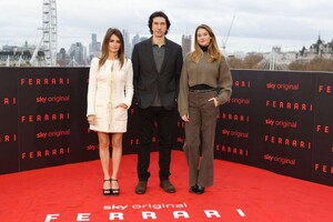 penelope-cruz-at-ferrari-photocall-in-london-12-03-2023-2.jpg