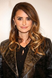 penelope-cruz-at-sag-aftra-foundation-presents-ferrari-screening-and-q-a-in-los-angeles-01-05-2024-0.jpg