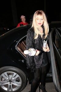 rachel-zoe-arrives-at-casamigos-halloween-party-in-los-angeles-10-27-2023-5.jpg