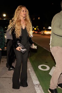 rachel-zoe-out-for-dinner-date-at-forte-dei-marmi-in-miami-beach-12-30-2023-0.jpg